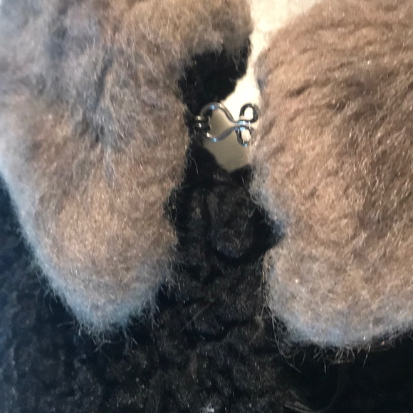 “PERSIAN LAMB” Vintage Black Vintage Button Jacket with Faux Fur Collar. - Picture 5 of 15